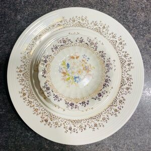Fine Floral White and Gold Decorative Dinner Plate Set